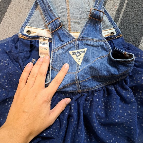 Osh Kosh Denim Overall Dress Size 12-18 months - Picture 2 of 2